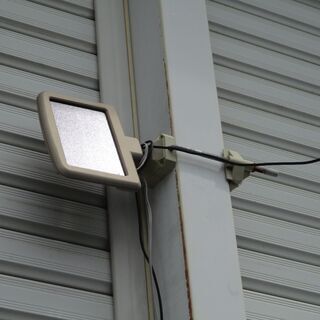 ★売却済み★ソーラーパネル　ソーラー屋外灯の残り　開放７．９V　...