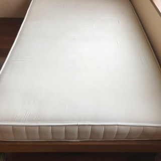 【無料】セミダブルベット・フレームマットレス付の画像