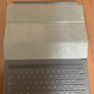 ジャンク品　壊れています　iPadのキーボード