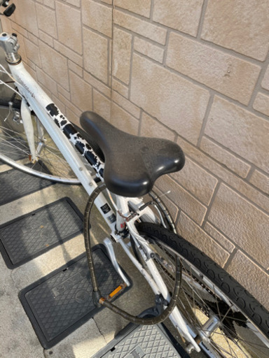 クロスバイク　自転車　白