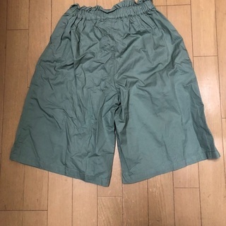 ユニクロ130センチパンツの画像