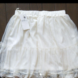 未使用アースミュージック&エコロジートップス、タグ付きスカート!!の画像