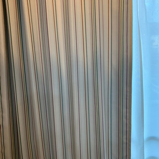 7月19日受渡し者決定。ニトリ　遮光カーテン　4枚セットの画像