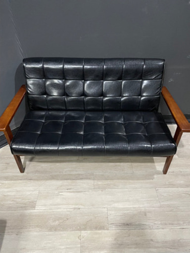 黒革ソファー2人掛け