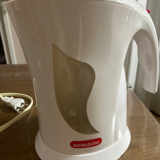 電気ケトルの画像