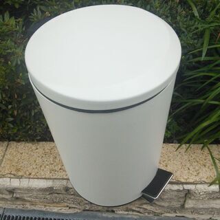 ⭐激安！！未使用品！！⭐　ペダル式　ダストペール