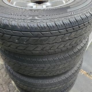 夏タイヤ　195/80R15 　アルミホイール付き