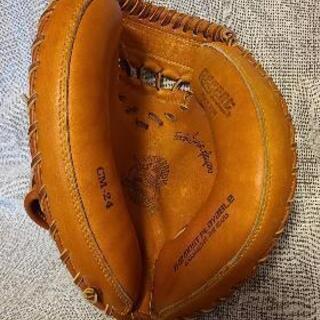 グローブとキャッチャーミット（子供用）の画像