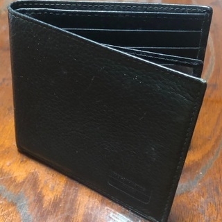 新しいフランス製財布で金運UP？