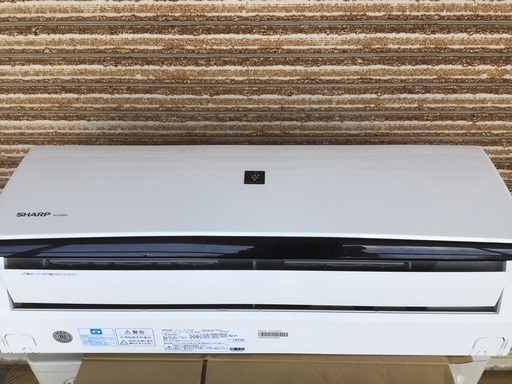 シャーププラズマクラスター７０００  冷暖房エアコン　配管付き　取り付け相談あり