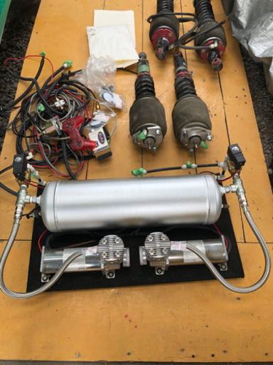 ☆値下げ中早い者勝ち☆ ユニバーサルエアー エアサス ☆