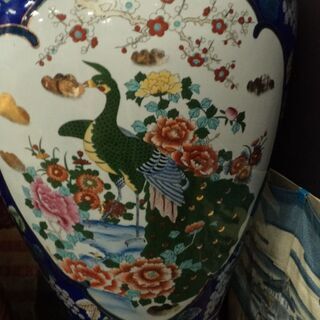 【愛品倶楽部柏店】置物 有田焼 飾り壷【管理No:112-038578 002】柏市周辺 出張買取 持込買取 引越し 処分 不要 生前整理 遺品整理 ご相談を！ 松戸 流山 我孫子 ﾘﾕｰｽ ﾘｻｲｸﾙ【店舗同時販売中】の画像