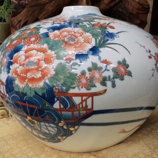 花瓶　鍋島焼　魯山作　花車錦【愛品倶楽部柏店】の画像