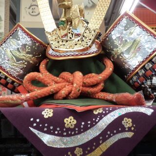 【愛品倶楽部柏店】置物 ﾒﾉｳ玉付木彫り龍 兜飾り 新型竜25号兜【管理No:112-041956 002】柏市周辺 出張買取 持込買取 引越し 処分 不要 生前整理 遺品整理 ご相談を！ 松戸 流山 我孫子 ﾘﾕｰｽ ﾘｻｲｸﾙ【店舗同時販売中】の画像