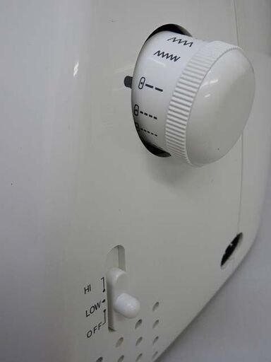 ss2576　未使用品　シンガー　コンパクトミシン　QT-800　ホワイト 　singer　電子ミシン　家庭用　コンパクト　電動　白 　裁縫　縫物　ハンドメイド