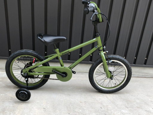 新車⭐️おしゃれな大人見え！BMX風男前キッズサイクル⭐️16インチ　カーキーグリーン
