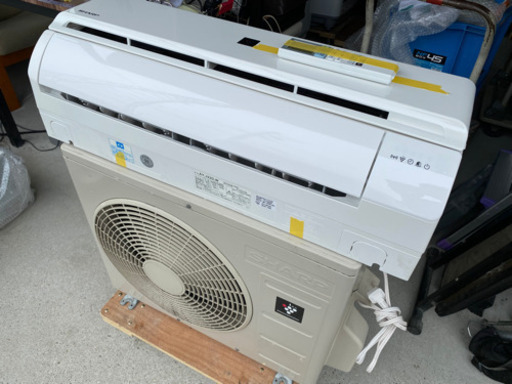 お薦め品‼️美品‼️ プラズマクラスター25000搭載‼️シャープ ルームエアコン6畳用 2.2kW 2019年