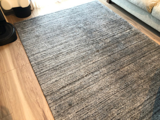 【値下げしました】ラグ　カーペット