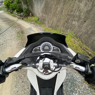 HONDA PCX125 ホワイト　グリップヒーター付き　後輪ブリヂストン製交換済の画像