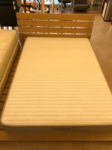ダブルベッド　ナチュラル　フレーム未使用
