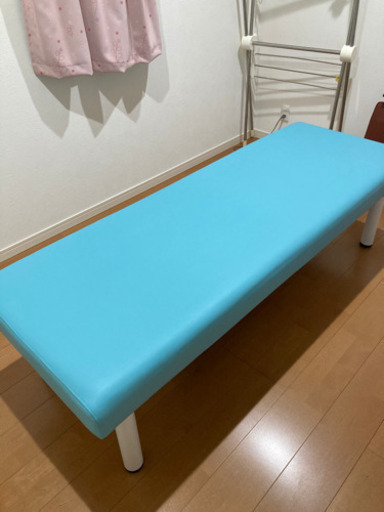 マッサージベッド　施術ベッド　無孔