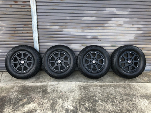 エクストリーム215/65R16 スタッドレスタイヤアルミホイールセット