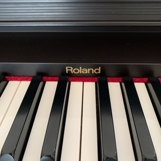 電子ピアノ（Roland)の画像