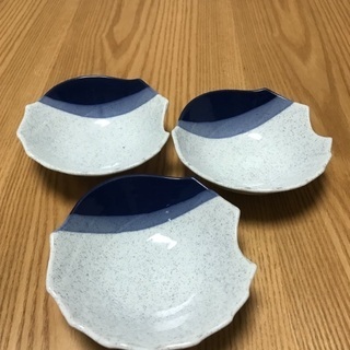 206、昭和レトロな小鉢 3個セットの画像