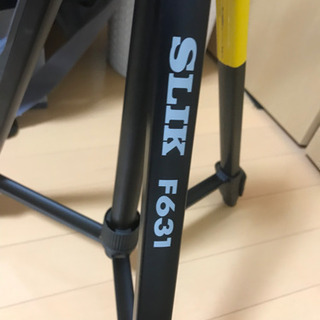 SLIK（スリック）製 F631小型3段三脚の画像