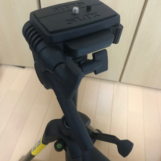 SLIK（スリック）製 F631小型3段三脚の画像