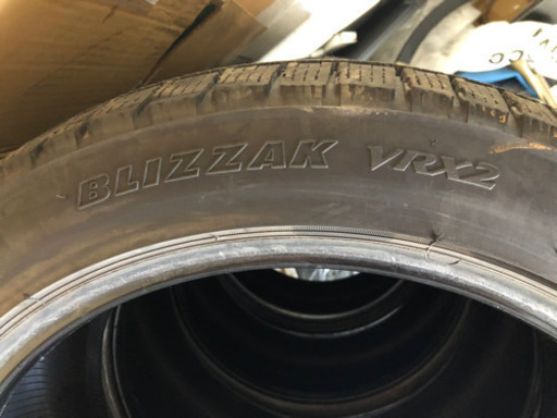 ブリザック  VRX2 235/45R18 2017年