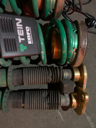 E51エルグランド用車高調