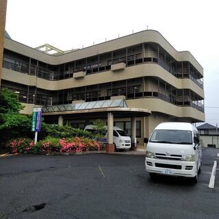 老人保健施設利用者　送迎ドライバー