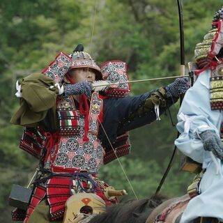 大鎧で流鏑馬スクール＠紅葉台木曽馬牧場の画像