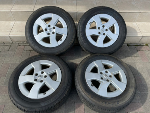 トヨタ　15インチタイヤ