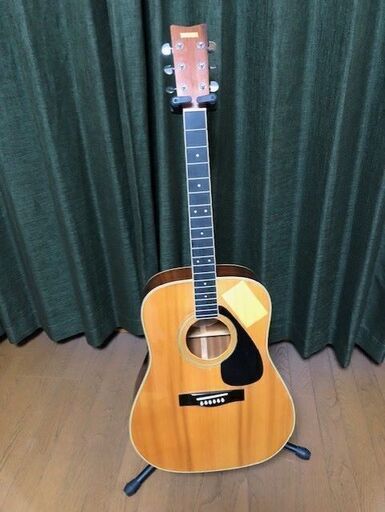 YAMAHA　FG-200D　えぞ松トップ　きれいな倍音ですMADE　IN　JAPAN　弦交換＆ケース付属