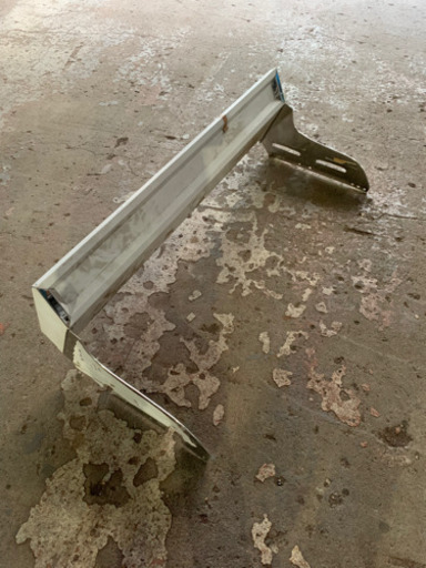 キャンター純正　フロントバイザー（新品）