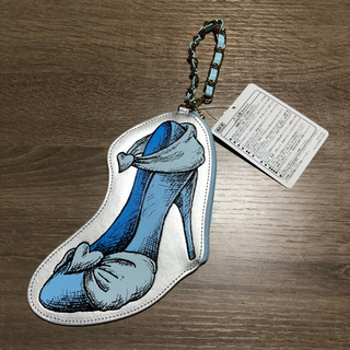 【お取引き中】新品　ディズニー　チケットケース