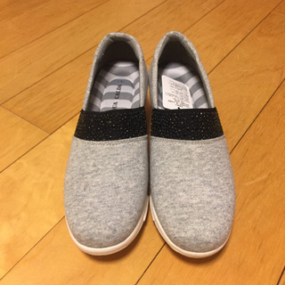 スニーカーパンプス新品