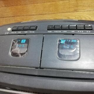 ジャンク品 CD、カセットプレイヤーの画像