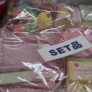 【愛品倶楽部柏店】ﾏｻﾞｰｶﾞｰﾃﾞﾝ お花のｷｯﾁﾝｵｰﾌﾞﾝ ﾃﾞﾗｯｸｽ 野いちごのおままごと【管理No:113-014421 002】柏市周辺 出張買取 持込買取 引越し 処分 不要 生前整理 遺品整理 ご相談を！ 松戸 流山 我孫子 ﾘﾕｰｽ ﾘｻｲｸﾙ【店舗同時販売中】の画像