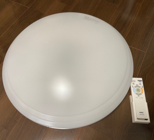 LEDシーリングライト NEC 8畳 リモコン付き 1年半使用