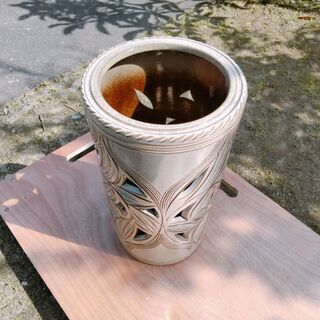 中古 陶器 傘立て 高さ約47cm 横約26cm 内径約20cmの画像