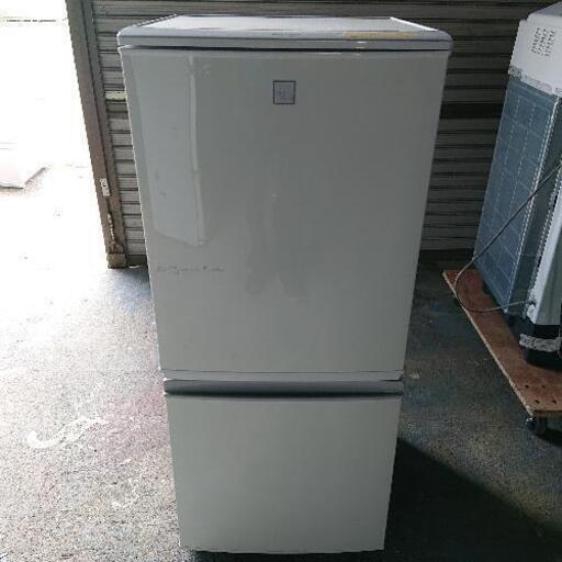 m0623-3 冷蔵庫 シャープ SJ-14E5-KW 2018年製 137L