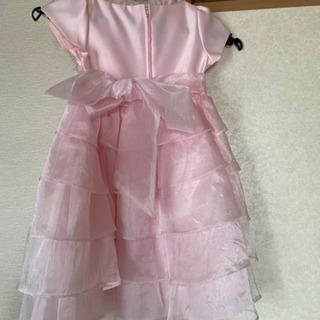 ピンクフリフリドレスの画像