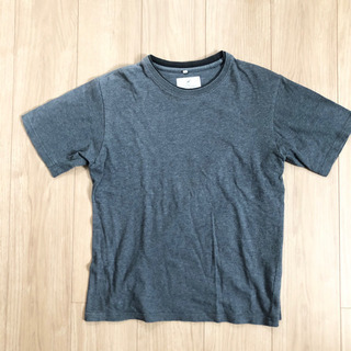 ★WORLD MAX★肌に優しい綿100%ダークグレーTシャツ