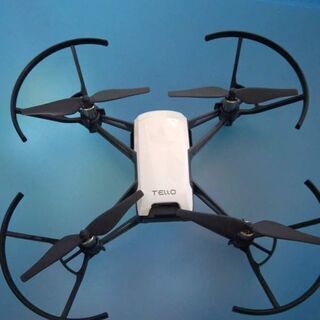 DJI TELLO セルフィードローン　バッテリー交換済み