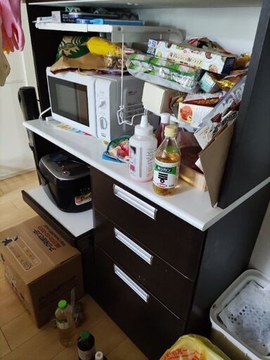 お取り引き中　食器棚　ニトリ　2年使用