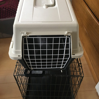 大きめ猫？キャリーとゲージ　2,000円の画像