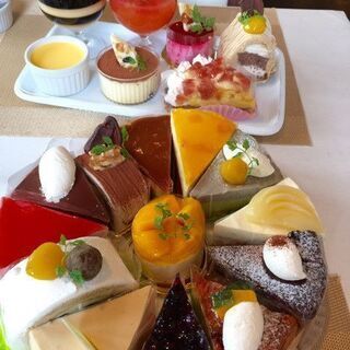 SUNビーズ教室　ケーキをいただきながら楽しいひととき♪の画像